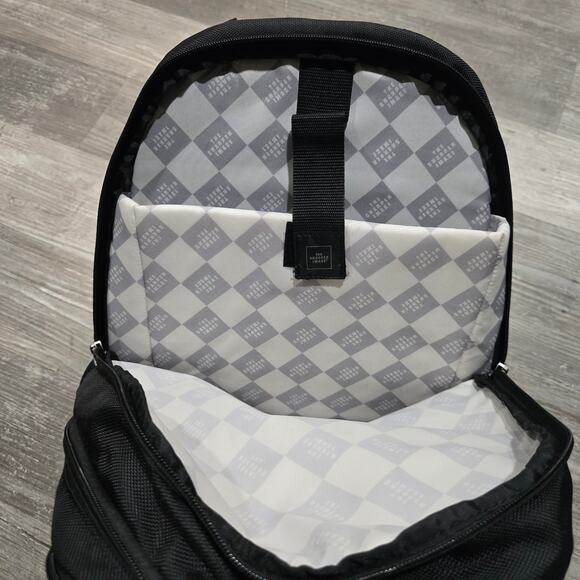 Sharper Image Black Multi Compartment Laptop Backpack Speaker System - Picture 7 of 13